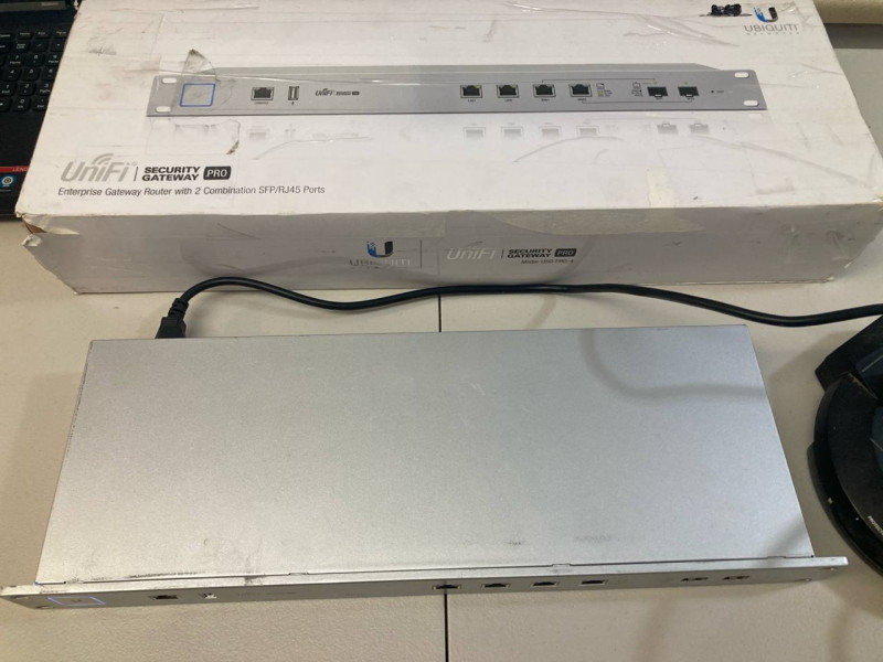 Ubiquiti UniFi Security Gateway Pro USG-PRO-4 - Factory Reset, Quieter Fan Mod